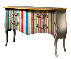 Élégance intemporelle : Sublimez votre intérieur avec nos meubles baroques.