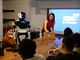 Optimisez vos Compétences avec une Formation en Ligne en Marketing et Communication