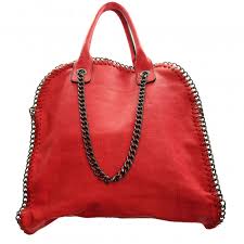 Élégance Assurée : Adoptez le Sac à Main Rouge pour un Look Chic et Tendance