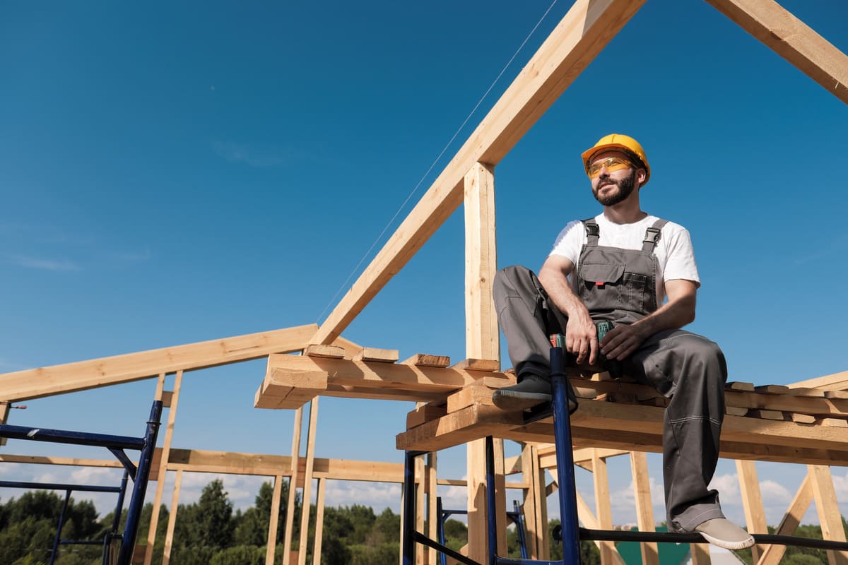 Formation BTP en ligne : apprendre les métiers du bâtiment à votre rythme